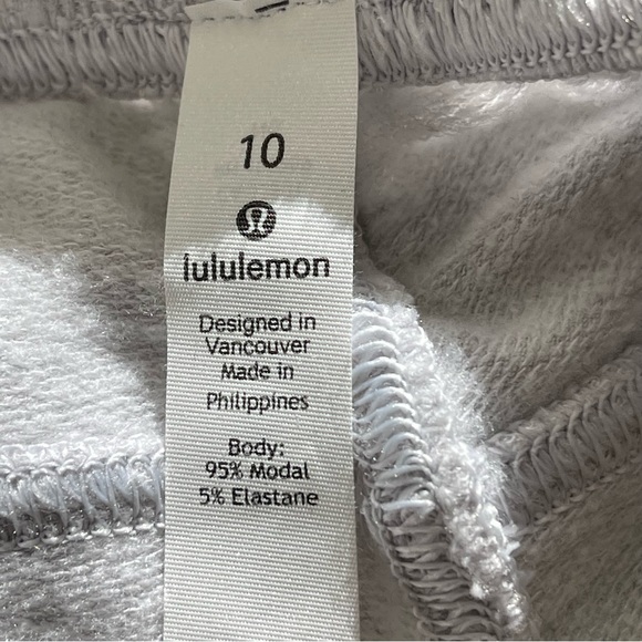 Lululemon Still Chill Jogger Heathered Core Ultra Light Grey Size 10 NEW - Picture 12 of 13